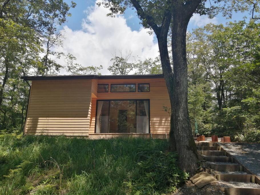 Hinoki No Ie - Cottage With Natural Hot Spring In A Cypress Bathtub 志賀町 エクステリア 写真